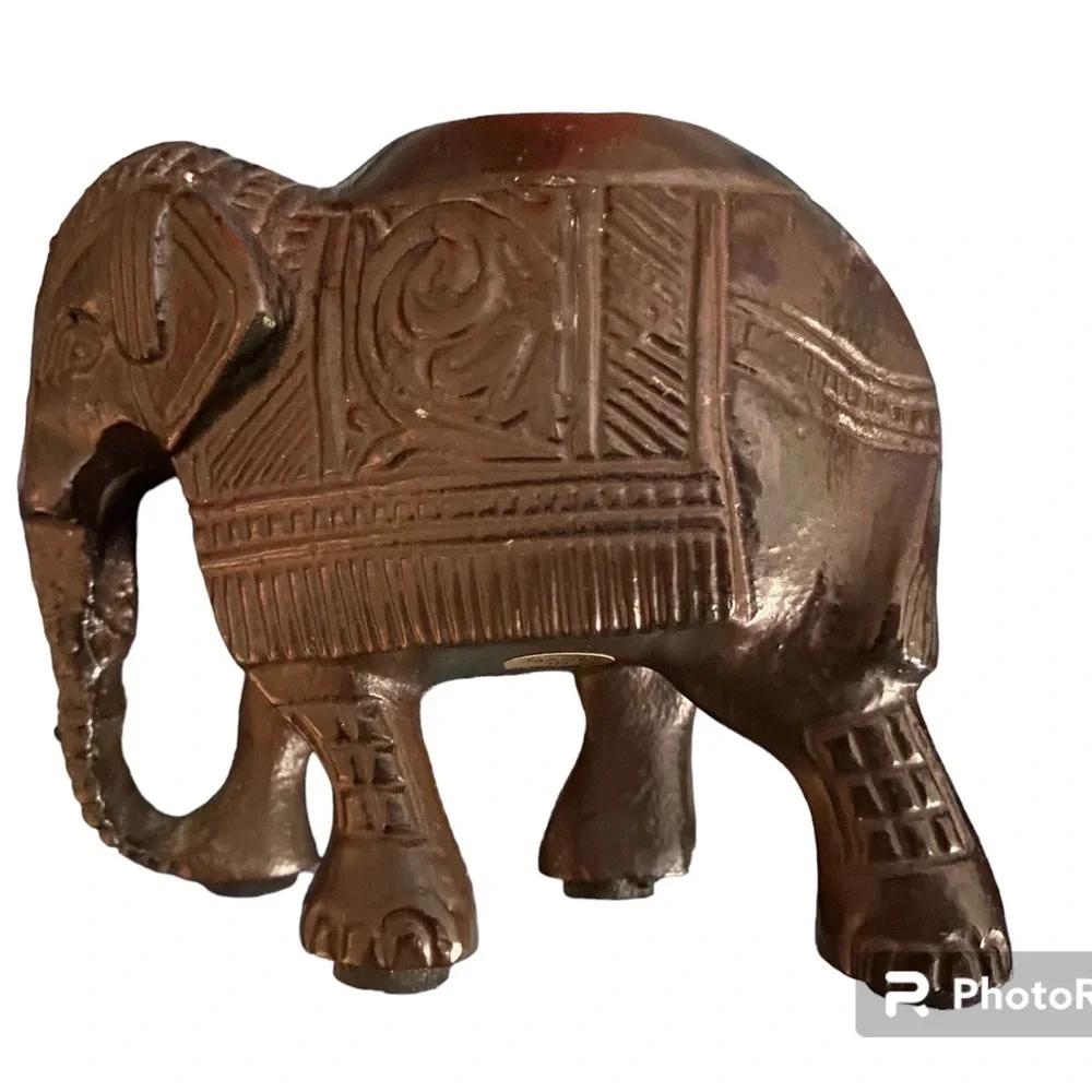 Elephant Candle Holder Votive Brown Metal Figurine Detailed Made in India.  #17